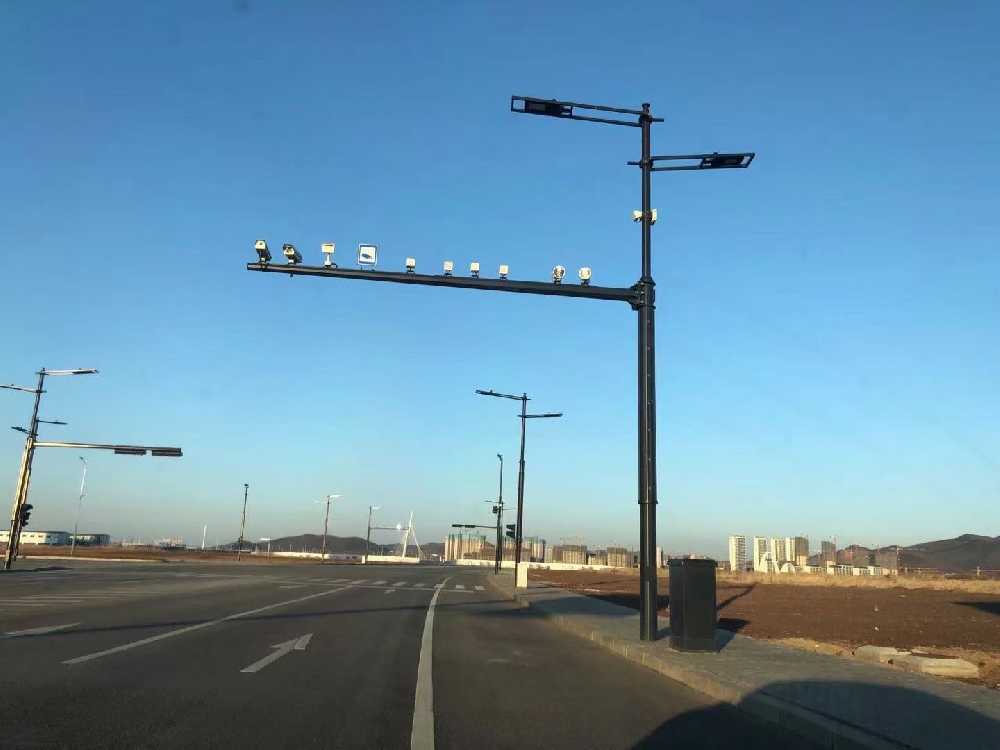 常熟市黑龙江佳木斯综合路灯杆项目